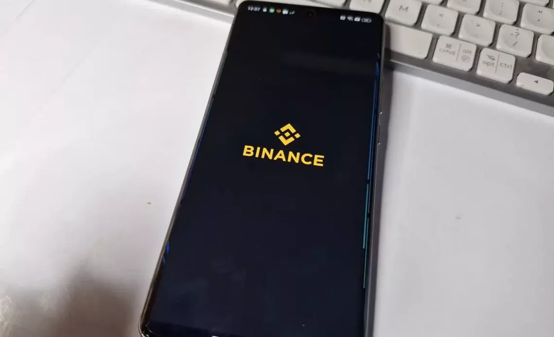 Binance’s 2024 Anti-Scam Refund Initiative: A Beacon of Security in Crypto thumbnail.